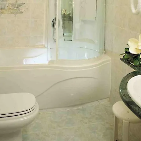 ホテル Il Castelletto 4*